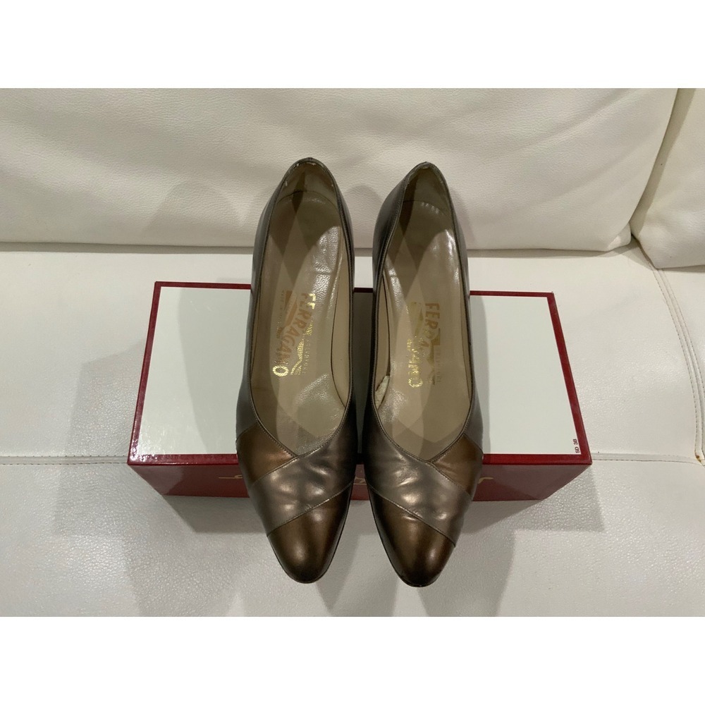 Salvatore Ferragamo Women's Metallic Bronze Leather Block Heel Pumps Size 8.5 AA